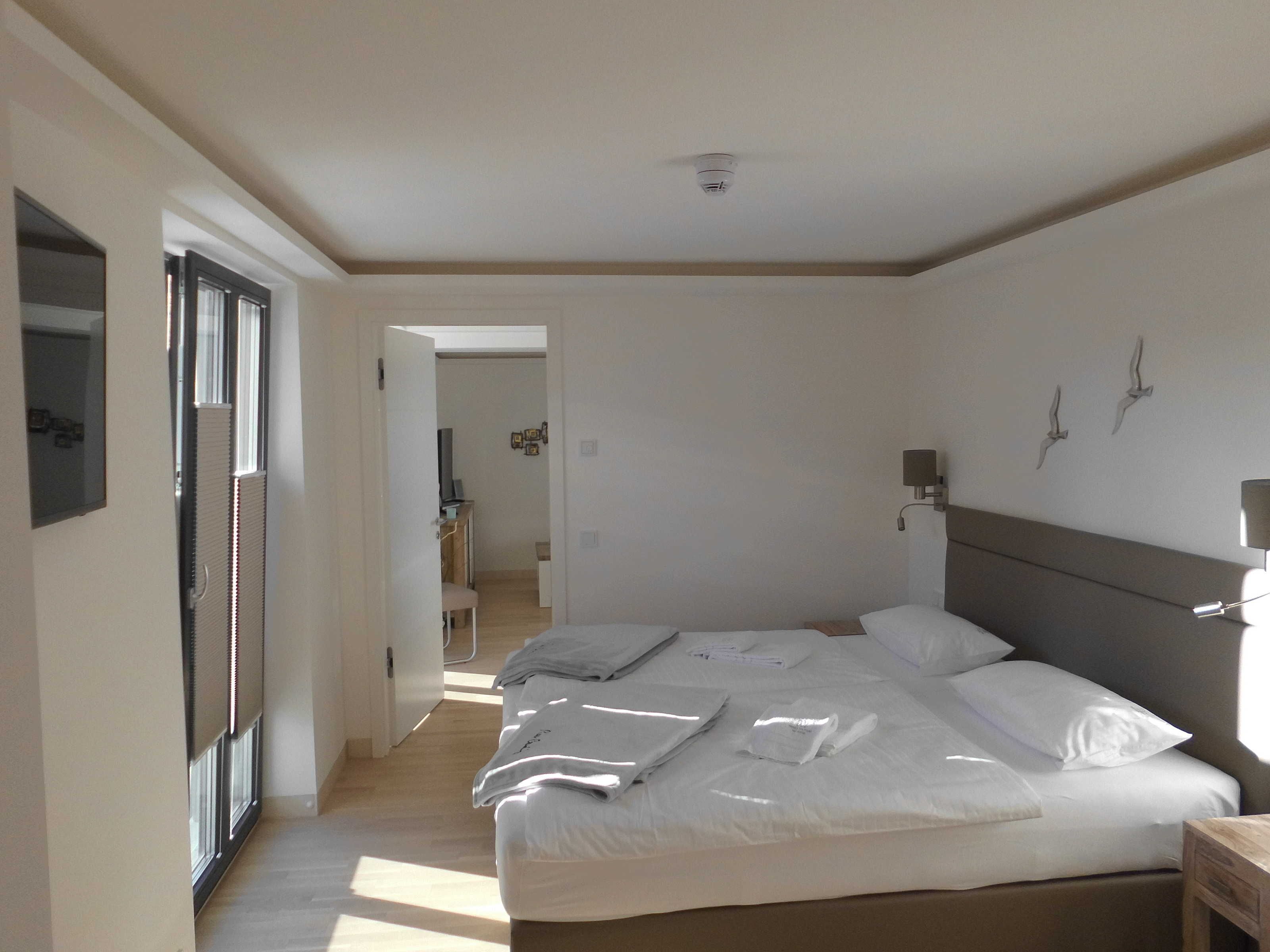 2 chambres, coffres-forts dans les chambres, Wi-Fi, draps fournis