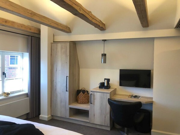 1 Schlafzimmer, Zimmersafe, WLAN, Bettwäsche