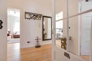 2 Schlafzimmer, Reisekinderbett, WLAN