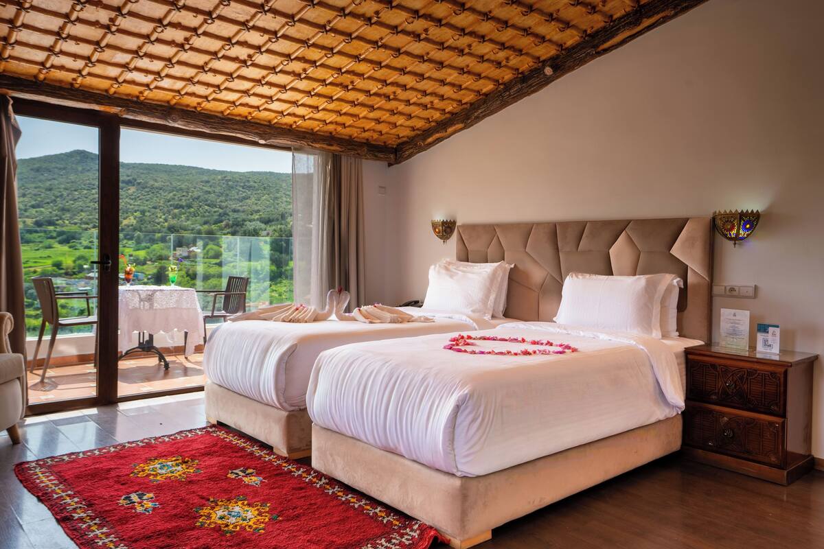 Chambre Twin vue sur Piscine