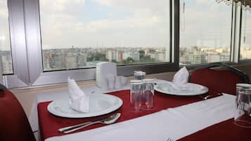 Breakfast, lunch, dinner served; Turkish cuisine