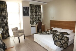 Caja fuerte, wifi gratis, ropa de cama