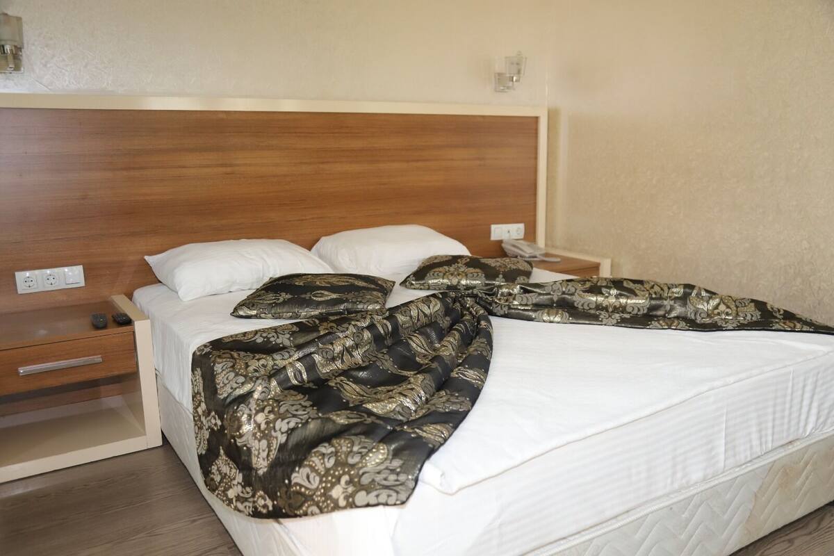 Caja de seguridad en la habitación, wifi gratis y ropa de cama 