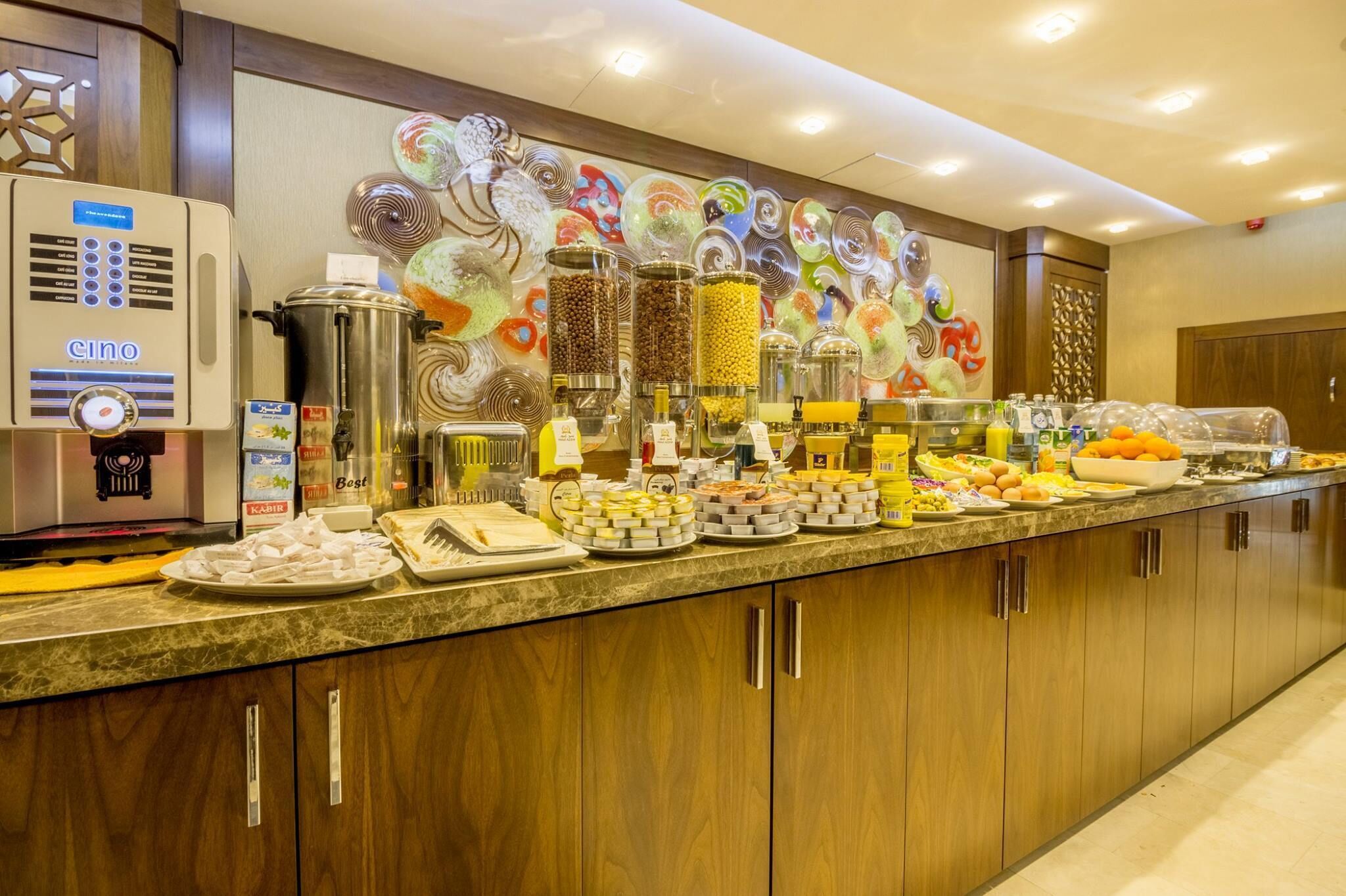 Petit déjeuner buffet compris tous les jours