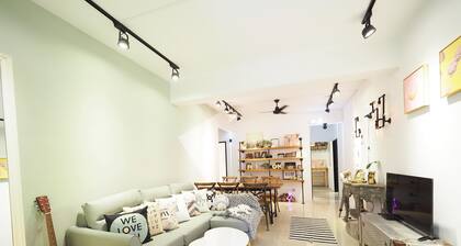 luxury Linguang MRT station