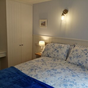 2 bedrooms, iron/ironing board, free WiFi, bed sheets - Beautiful Boutique Style Apartment set in Tranquil Location. (Downderry, Cornwall)