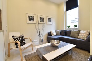 Living area - Central 6 bedroom / 5 bathroom with balconies (Budapest)