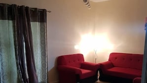 City Apartment | Interior - RESIDENT (Toubab Dialao)