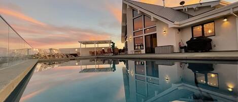 Piscine extérieure, piscine chauffée