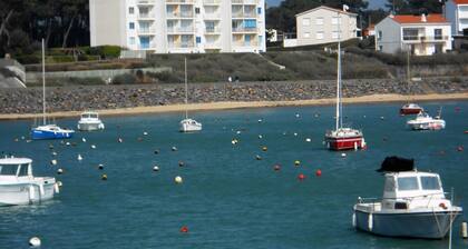 APPARTEMENT LES PIEDS DANS L'EAU