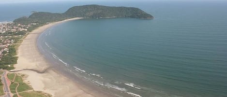 Plage à proximité, chaise longue