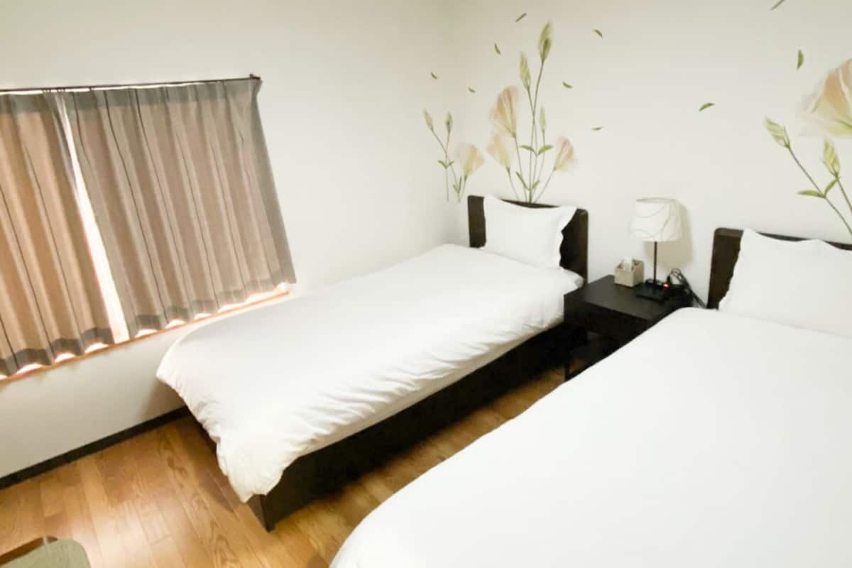 Osaka Nipponbashi Family House
