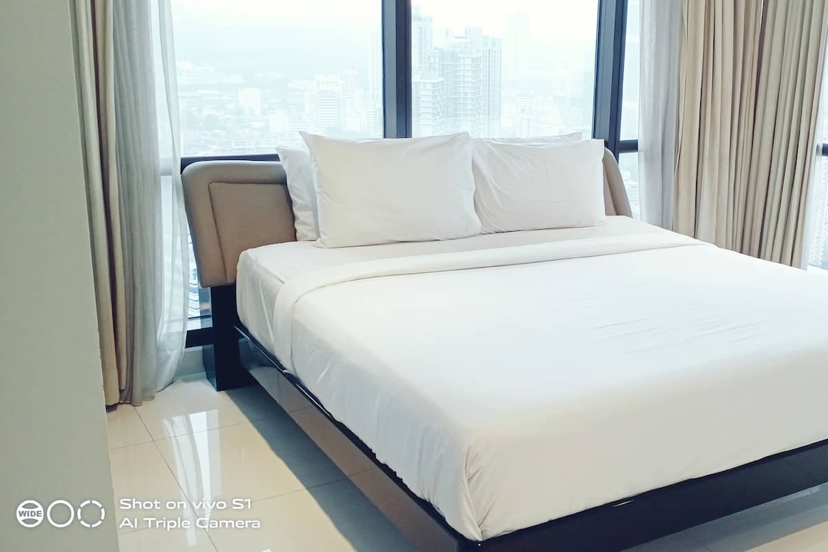 Deluxe Family Two-Bedroom Suite
