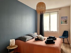 3 bedrooms, iron/ironing board, free WiFi, bed sheets