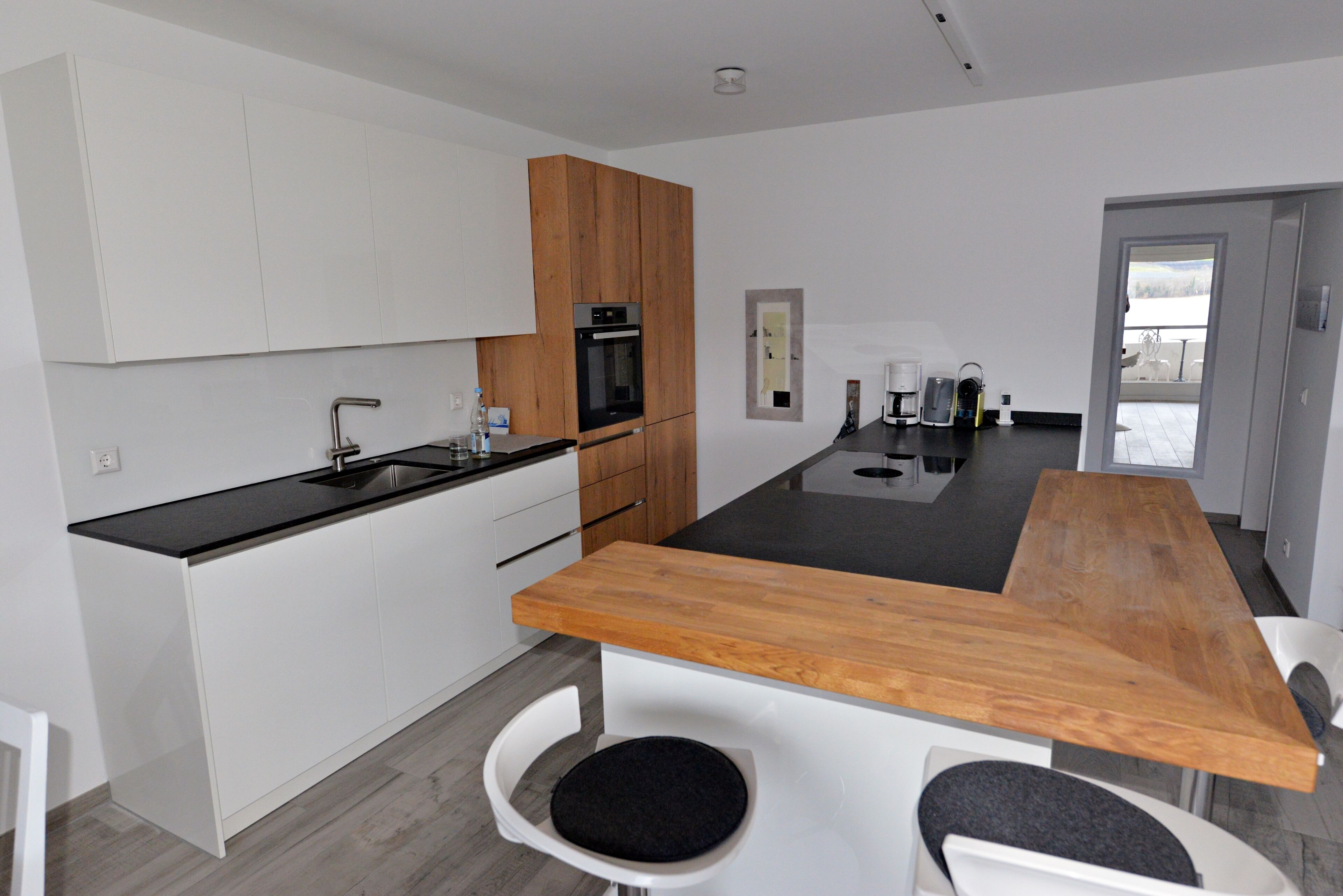 Køleskab, ovn, kogeplade, opvaskemaskine