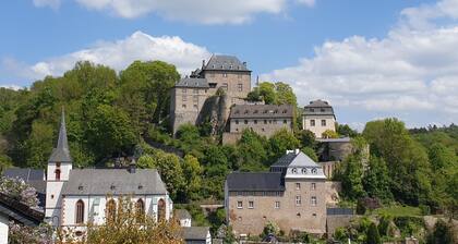 Maison de vacances familiale avec grand confort directement dans le parc national de l'Eifel