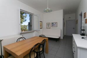 Dining - M082 - Marcelli, three-room apartment with terrace at the Mareverde residence (Marcelli)