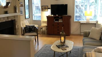 TV connectée, lecteur de DVD, vidéothÚque, chaßne hi-fi