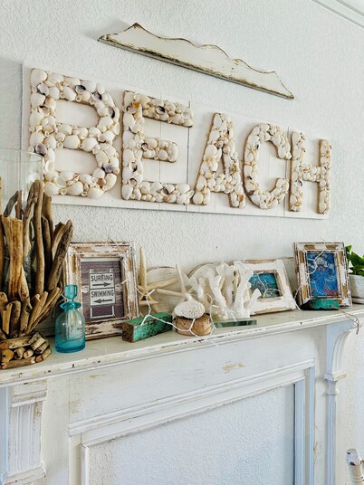 Oceanfront Family Retreat walk to Beach, Dome, Surf Park, Restaurants, BIKES
