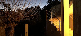 Apartment with panoramic sea view-3 Bedrooms-2 Bathrooms-Sleeps 6