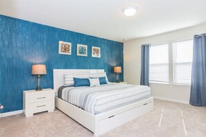 5 Schlafzimmer, Schreibtisch, Bügeleisen/Bügelbrett, kostenloses WLAN
