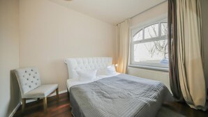 Unclassified image, 4 of 5, button - BEN'S BOARDINGHOUSE (Heidelberg)