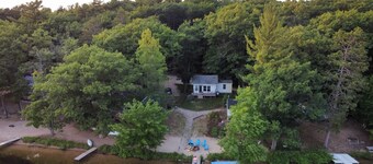 Bass Lake waterfront! Close to Traverse City and the Sleeping Bear Dunes!