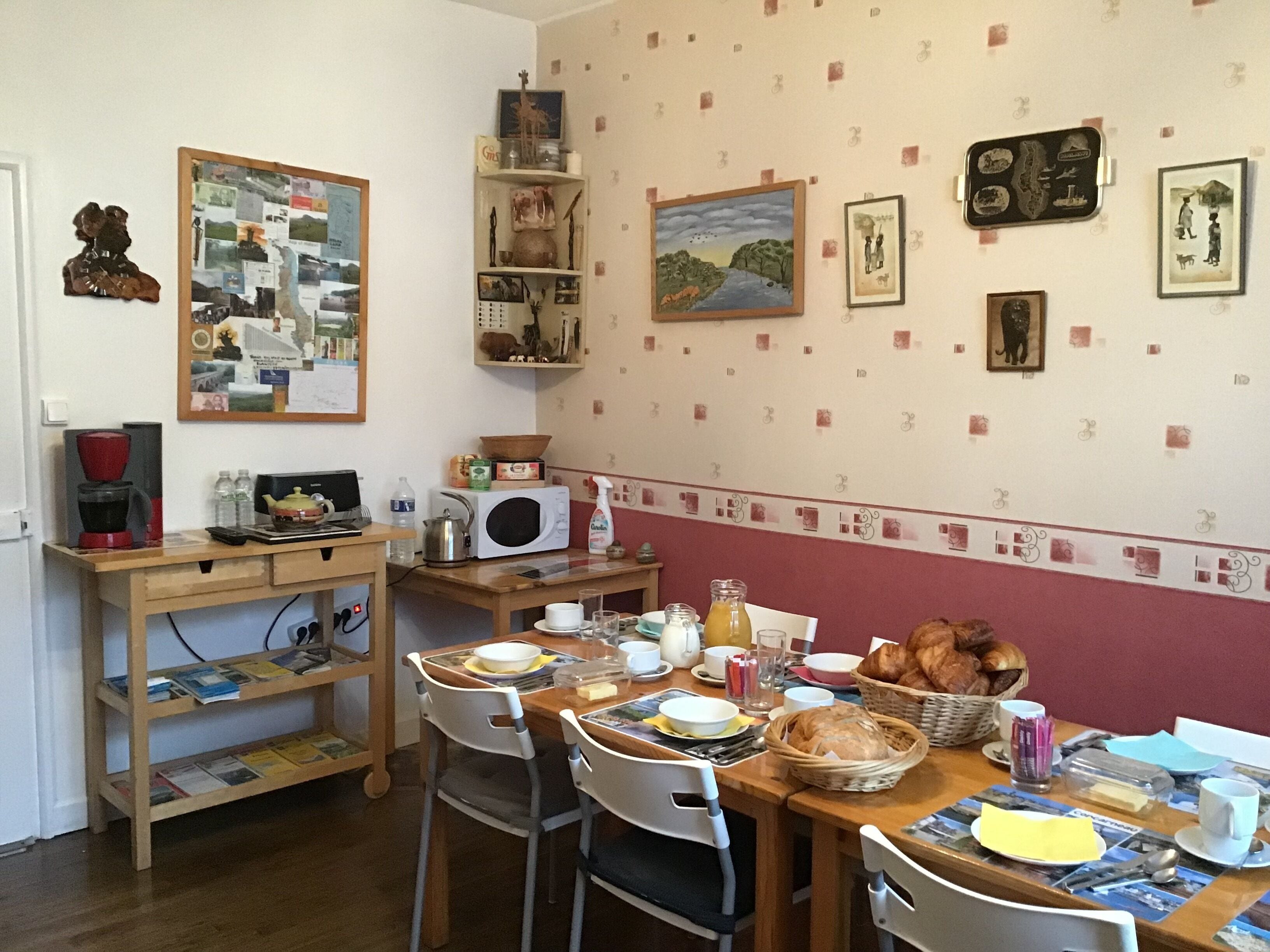 Dagelijks continentaal ontbijt inbegrepen