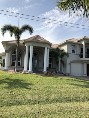 Exterior front view of home