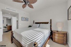 3 多间卧室、办公桌、免费上网、床单