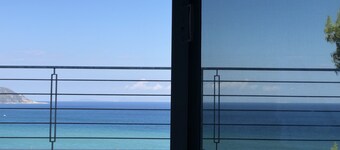 Apartment with panoramic sea view-3 Bedrooms-2 Bathrooms-Sleeps 6