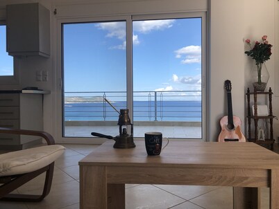 Apartment with panoramic sea view-3 Bedrooms-2 Bathrooms-Sleeps 6