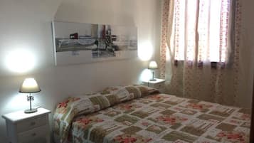 2 chambres, fer et planche Ă repasser