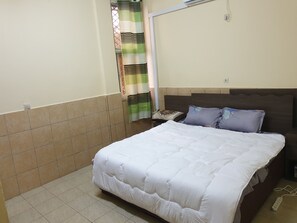 2 عدّة غرف نوم ومكتب ومكواة/لوح كي وواي فاي مجانًا