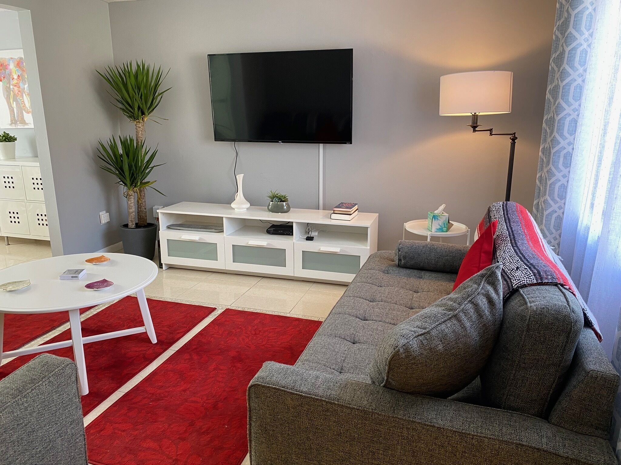 Modern 3/2.5 home + perfect location in Mandarin