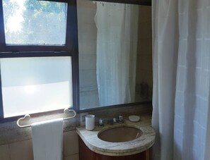 Bathroom - Near the beach. Quiet place, Big kitchen, BBQ. (Punta del Este)