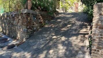 Enceinte de lâhĂ©bergement