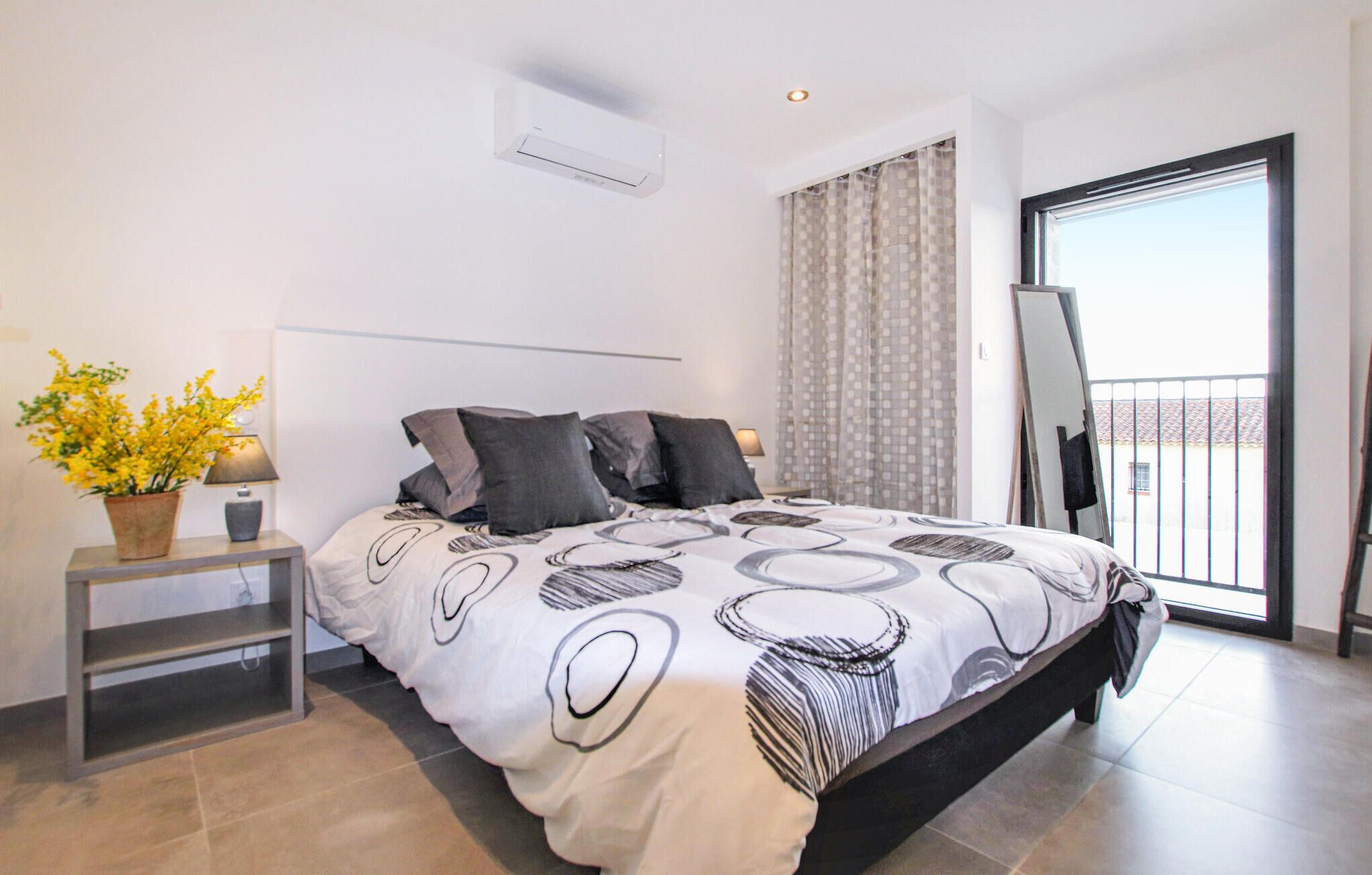 2 chambres, lit parapluie, Wi-Fi gratuit, draps fournis