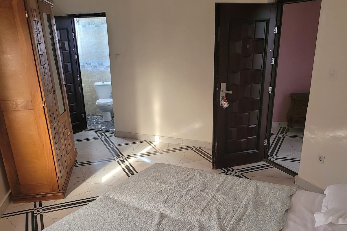 2 dormitorios, ropa de cama de alta calidad, colchones Select Comfort
