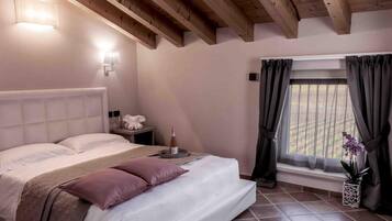 Minibar, in-room safe, laptop workspace, blackout drapes