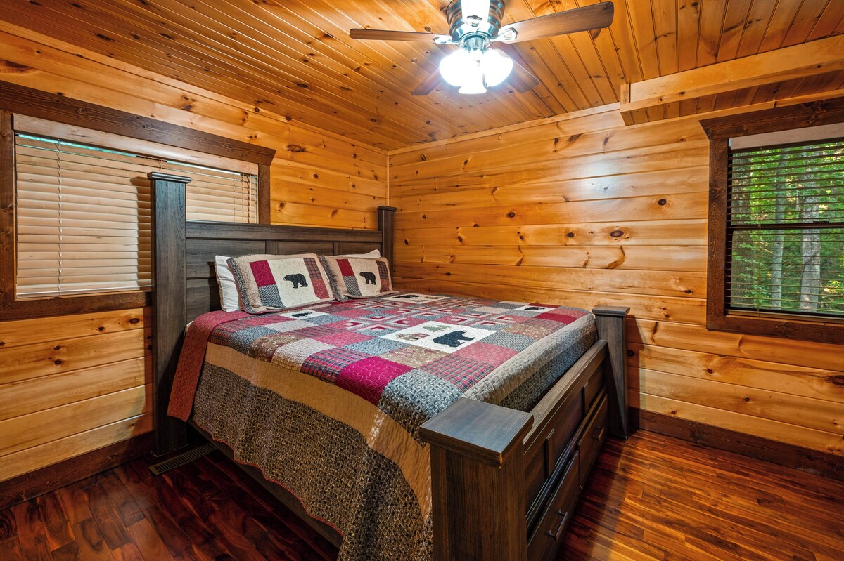 Photo 52 of Charming Log Cabin Escape! 4 King beds, Min to Gatlinburg, Frequent bear visits!