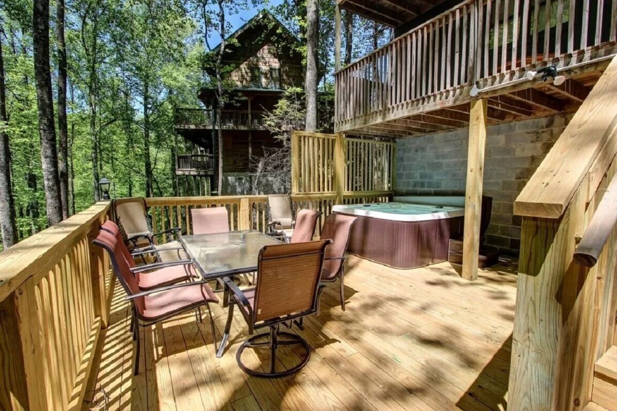 Photo 57 of Charming Log Cabin Escape! 4 King beds, Min to Gatlinburg, Frequent bear visits!