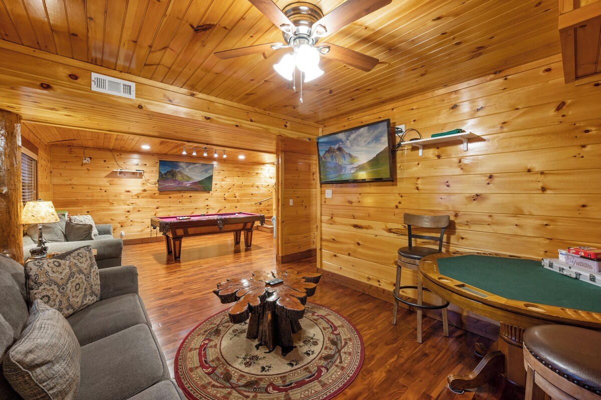 Photo 50 of Charming Log Cabin Escape! 4 King beds, Min to Gatlinburg, Frequent bear visits!
