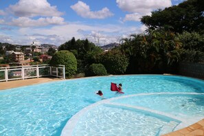 Outdoor pool - Chambres De L'île Rouge (Antananarivo)