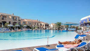 Pool - Awesome home in Punta Su Turrione (Punta Su Turrione)