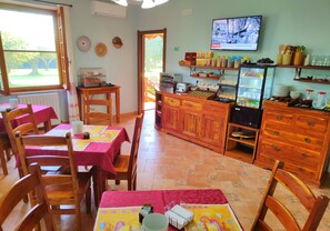 Petit déjeuner buffet compris tous les jours