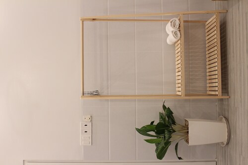 B Home - Où vous vous sentirez comme chez vous!