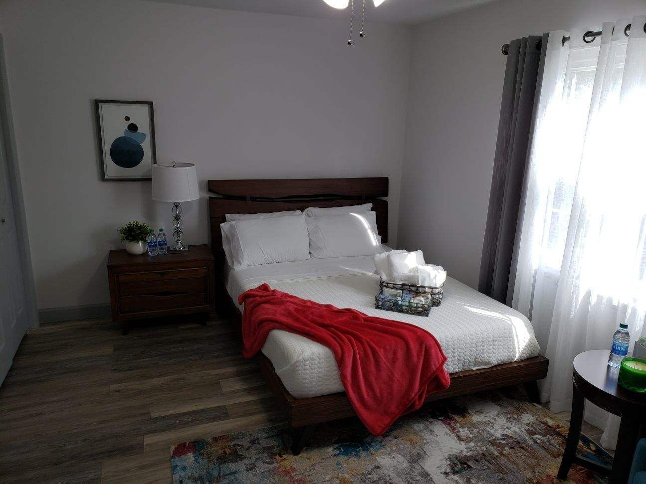 3 室のベッドルーム、WiFi