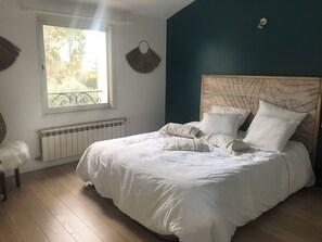 3 chambres, bureau, fer et planche à repasser, Wi-Fi gratuit