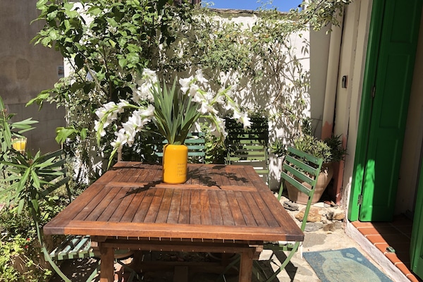 Summertime , and the living is easy …🎶🎵🐠